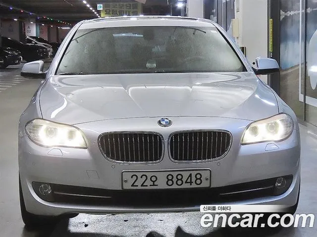 BMW 5-Series 2012 thumb 10