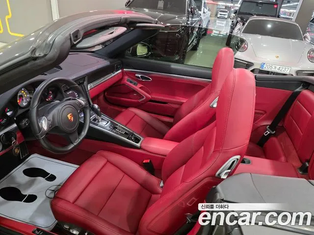 Porsche 911 2015 thumb 2