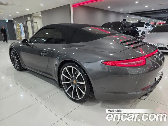 Porsche 911 2015 thumb 6