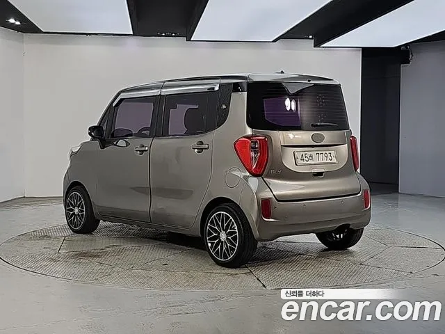 Kia Ray 2012 thumb 3