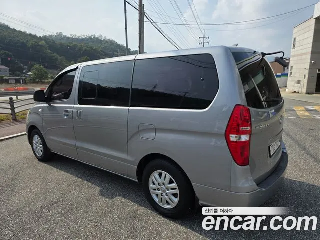 Hyundai Starex 2017 thumb 6
