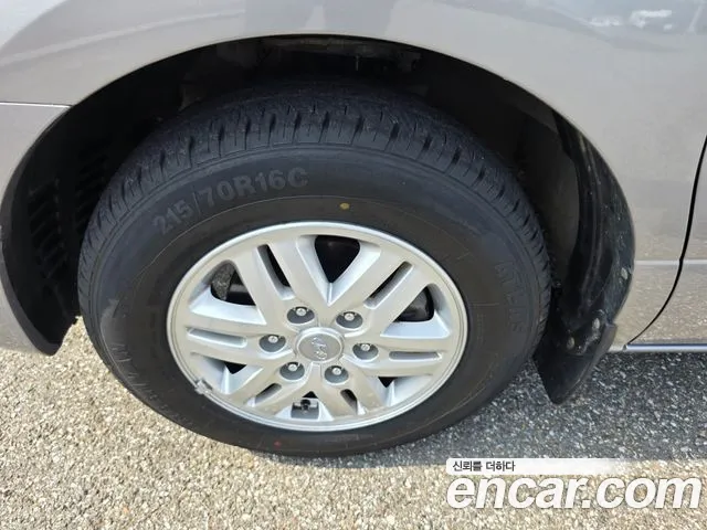 Hyundai Starex 2017 thumb 8