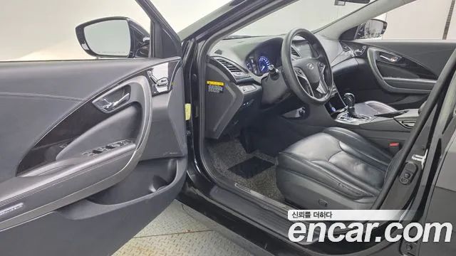Hyundai Grandeur 2017 thumb 10