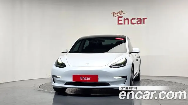 Tesla Model 3 2021 thumb 2