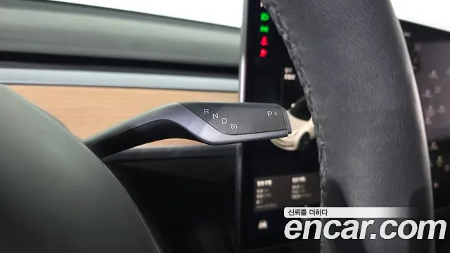 Tesla Model 3 2021 thumb 8