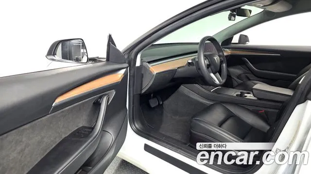 Tesla Model 3 2021 thumb 9