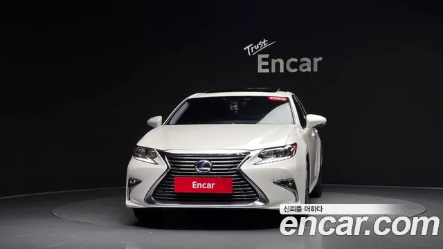 Lexus ES 2016 thumb 2