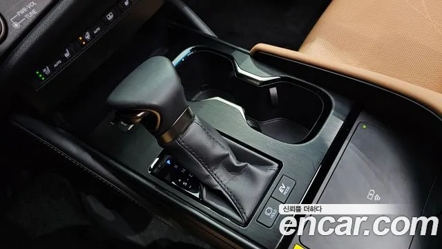 Lexus ES 2023 thumb 9