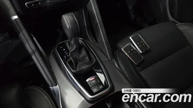 Renault-KoreaSamsung Koleos 2019 thumb 9