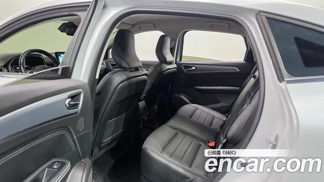 Renault-KoreaSamsung Arkana 2020 thumb 11