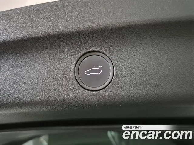 Tesla Model Y 2022 thumb 9