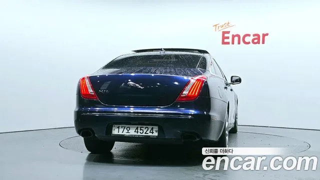 Jaguar XJ 2014 thumb 3