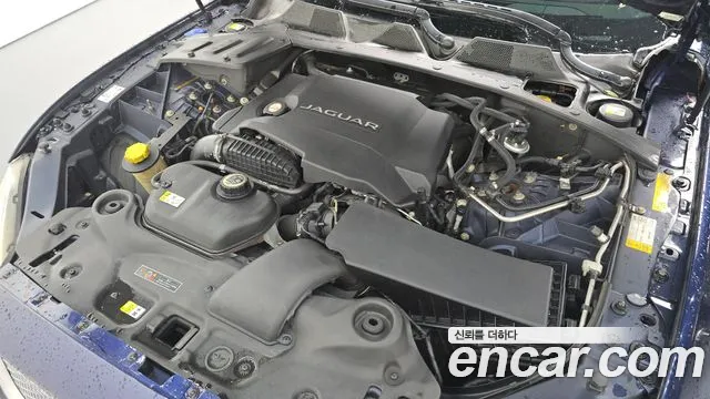 Jaguar XJ 2014 thumb 5