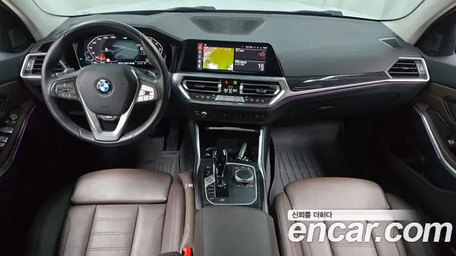 BMW 3-Series 2021 thumb 7