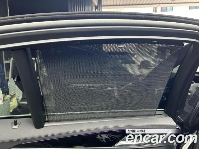 BMW 5-Series 2019 thumb 5