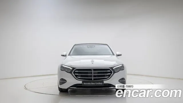 Mercedes-Benz E-Класс 2025 thumb 3