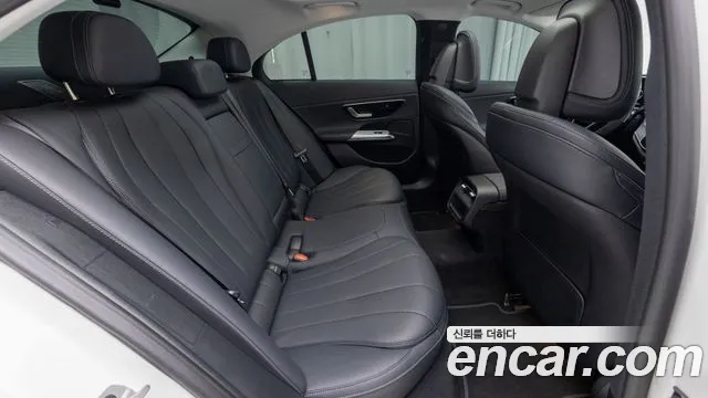 Mercedes-Benz E-Класс 2025 thumb 10