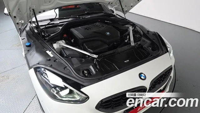 BMW Z4 2025 thumb 5
