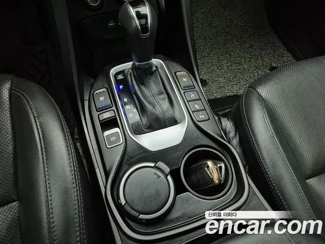 Hyundai Santa Fe 2015 thumb 8