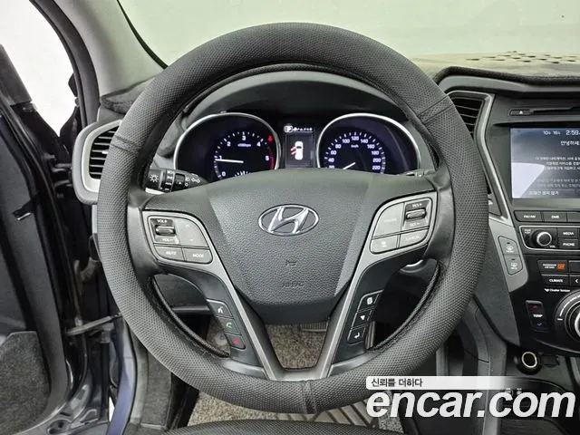 Hyundai Santa Fe 2015 thumb 9