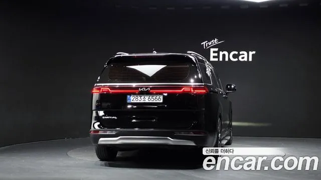 Kia Carnival 2022 thumb 3