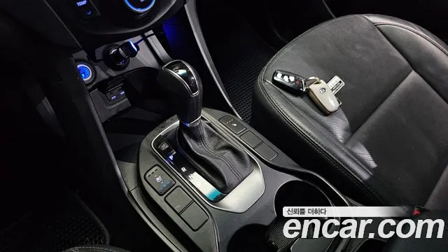 Hyundai Santa Fe 2012 thumb 9