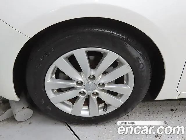 Kia K3 2013 thumb 5