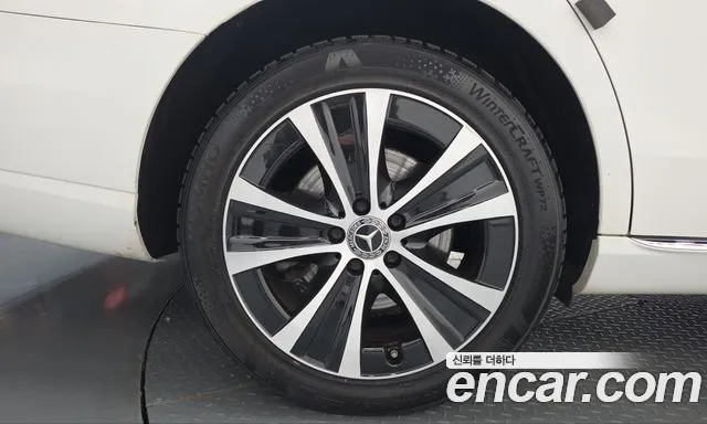 Mercedes-Benz E-Класс 2021 thumb 5