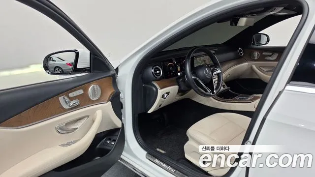 Mercedes-Benz E-Класс 2021 thumb 10
