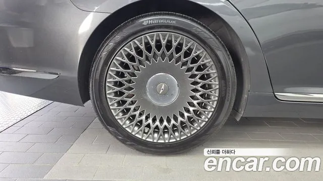 Genesis G90 2020 thumb 5