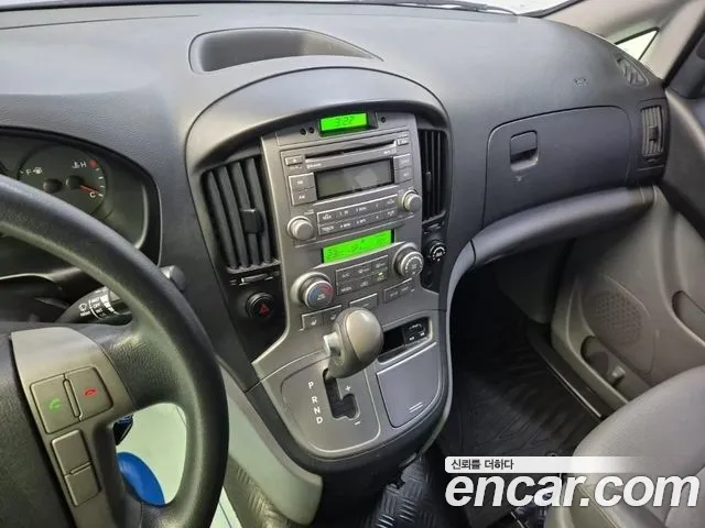Hyundai Starex 2012 thumb 10