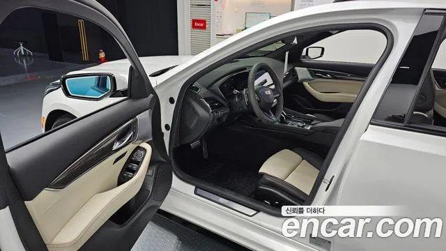Cadillac CT5 2023 thumb 9