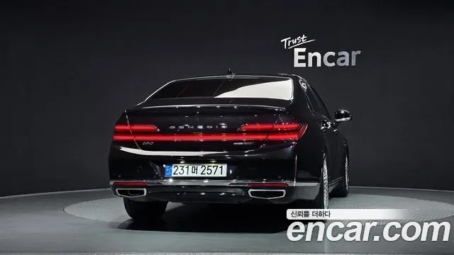 Genesis G90 2019 thumb 4