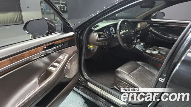 Genesis G90 2019 thumb 10