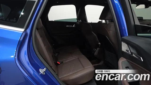 BMW 2-Series 2023 thumb 11