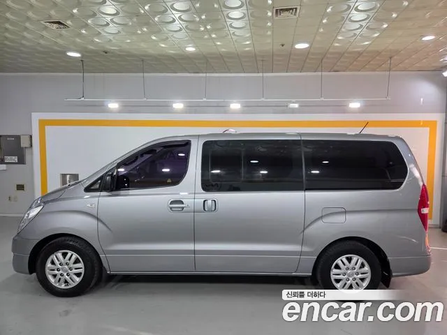 Hyundai Starex 2016 thumb 4