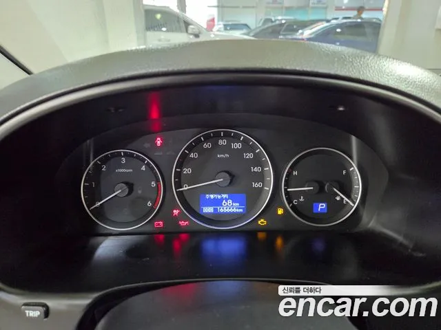 Hyundai Starex 2016 thumb 10