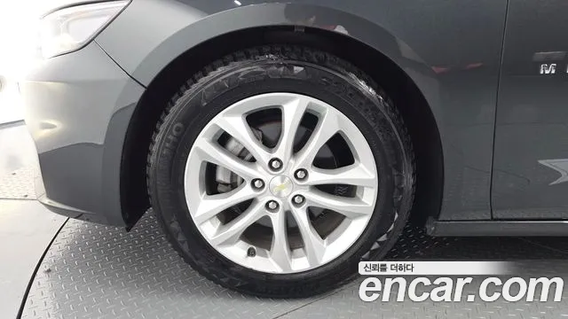 ChevroletGMDaewoo Malibu 2018 thumb 4