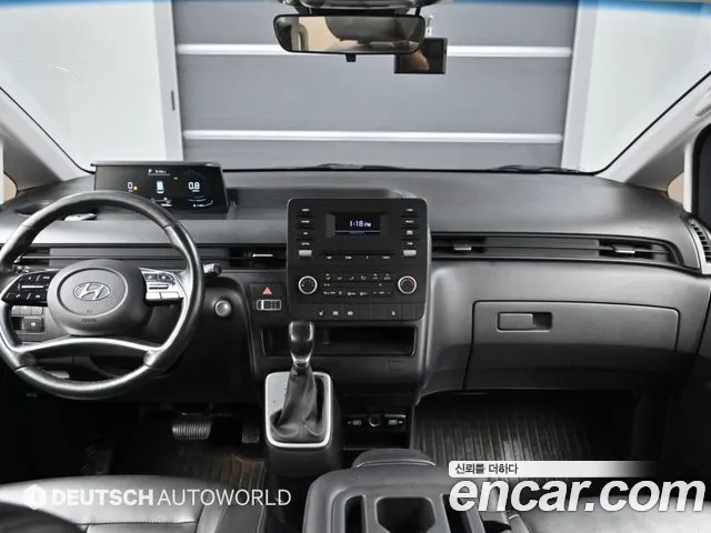 Hyundai Staria 2021 thumb 7