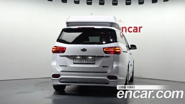Kia Carnival 2020 thumb 4