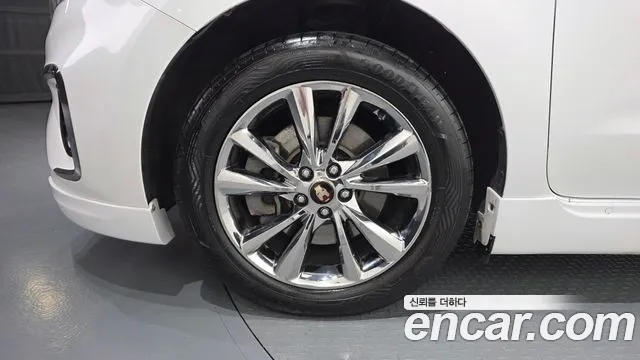 Kia Carnival 2020 thumb 5