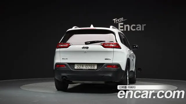 Jeep Cherokee 2016 thumb 4