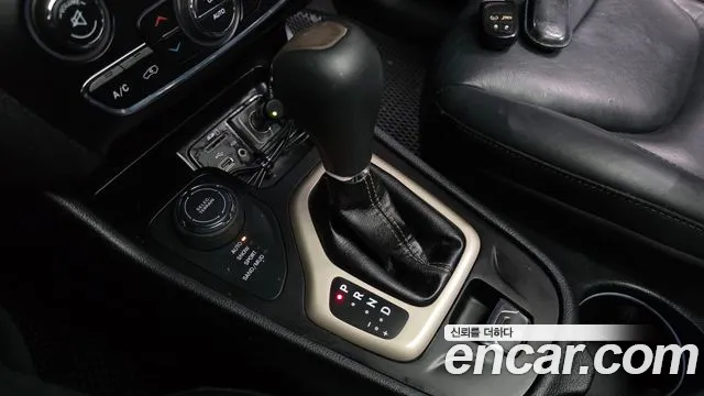 Jeep Cherokee 2016 thumb 9