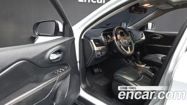 Jeep Cherokee 2016 thumb 10
