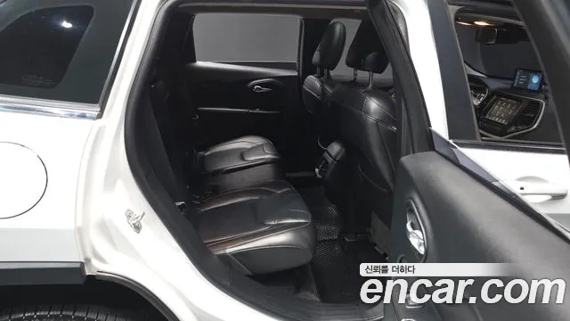 Jeep Cherokee 2016 thumb 12