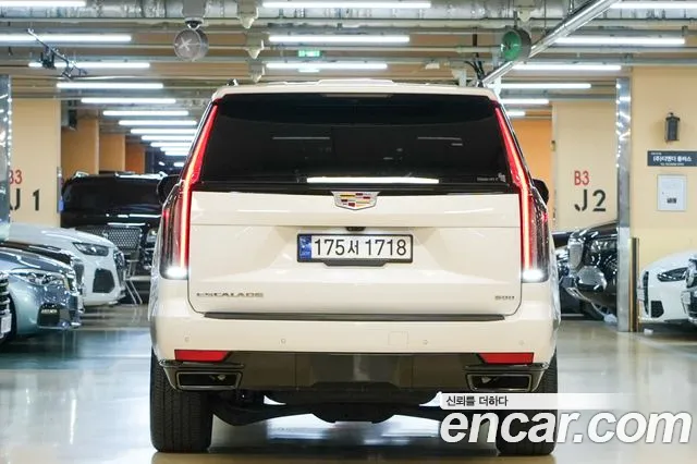 Cadillac Escalade 2023 thumb 2