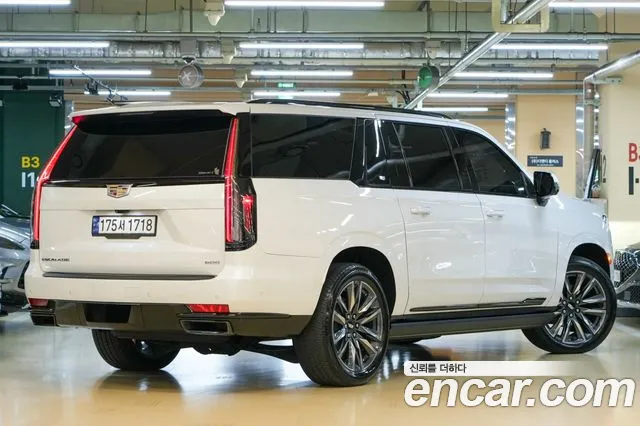 Cadillac Escalade 2023 thumb 4
