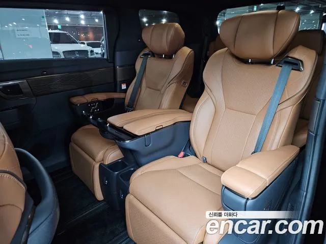 Toyota Alphard 2025 thumb 7
