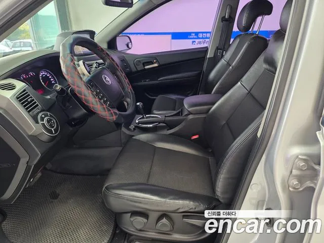 KG_Mobility_Ssangyong KORANDO 2012 thumb 10