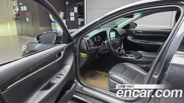Hyundai Grandeur 2018 thumb 10